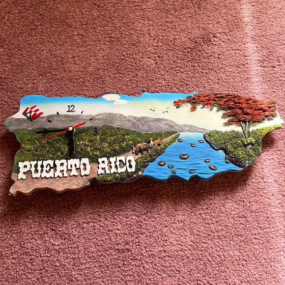 Clock - Picture 1 of 2